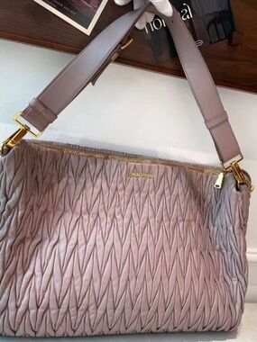 N16 Pre-owned Miu Miu Pink Sheepskin Crinkled Shoulder Bag Hobo 50cm